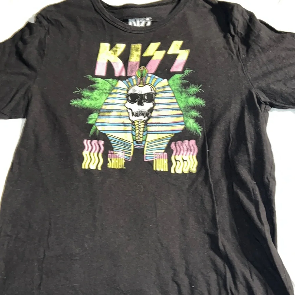 KISS tee - Picture 1 of 3